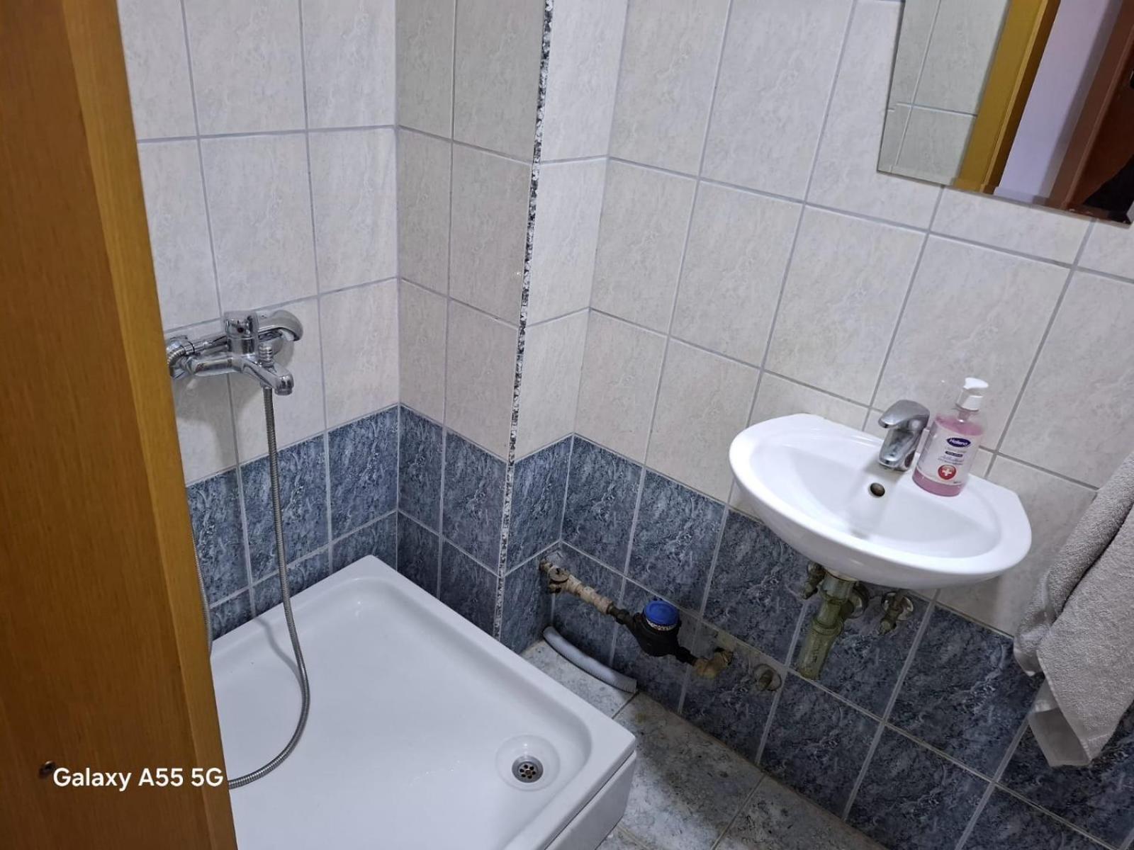 Alpi Hostel Скопье Экстерьер фото